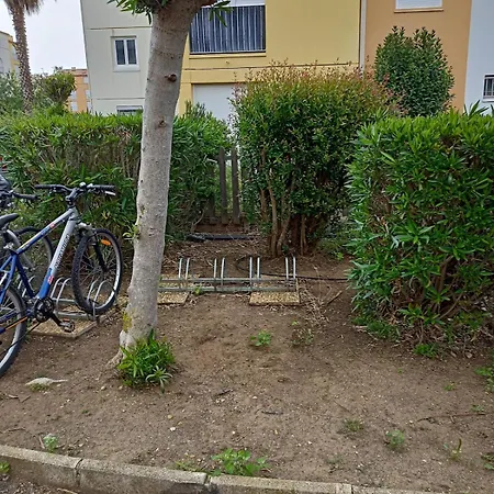 Apt 4 Couchages Proche Plage Dans Residence Agde Exterior foto
